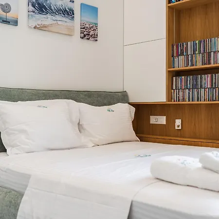 Dea Coast 166c By Pikhost Apartment *