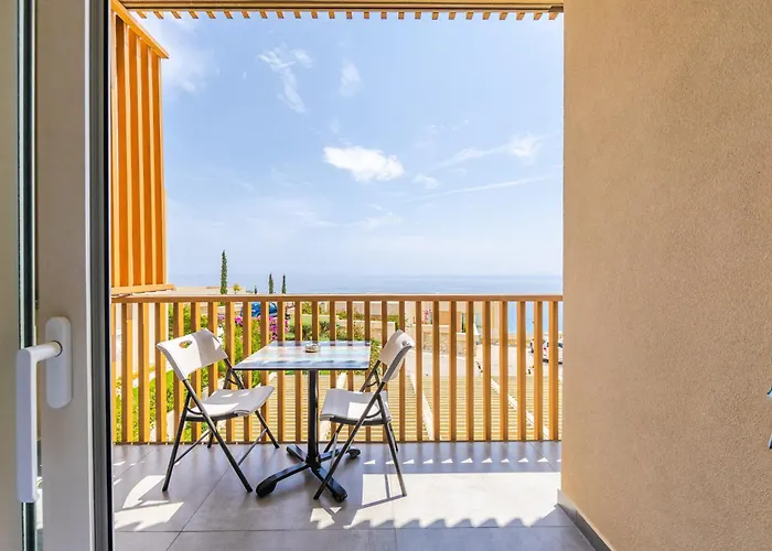 Apartment Dea Coast 166c By Pikhost Himare