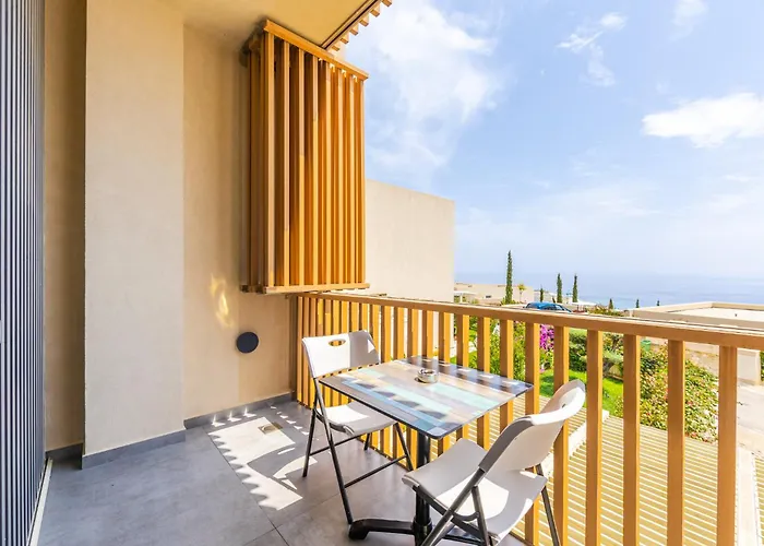 Apartment Dea Coast 166c By Pikhost Himare