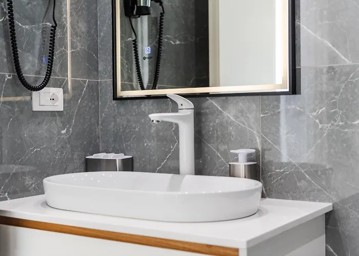 Dea Coast 166c By Pikhost * Himare