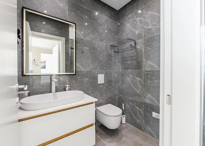 Dea Coast 166c By Pikhost * Himare