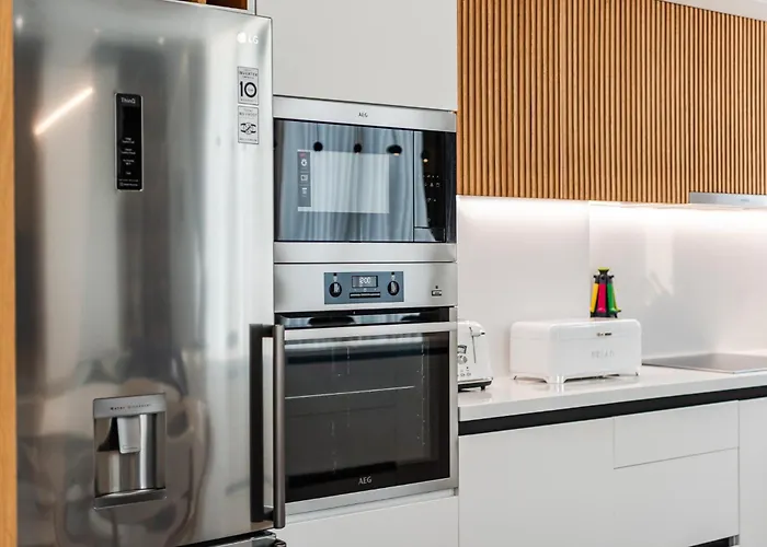 Dea Coast 166c By Pikhost Himara