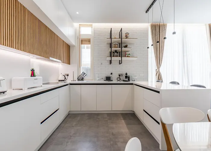 Dea Coast 166c By Pikhost * Himare